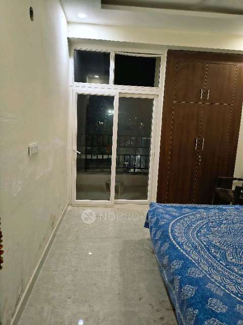 PG for Anyone in  Sector 1 