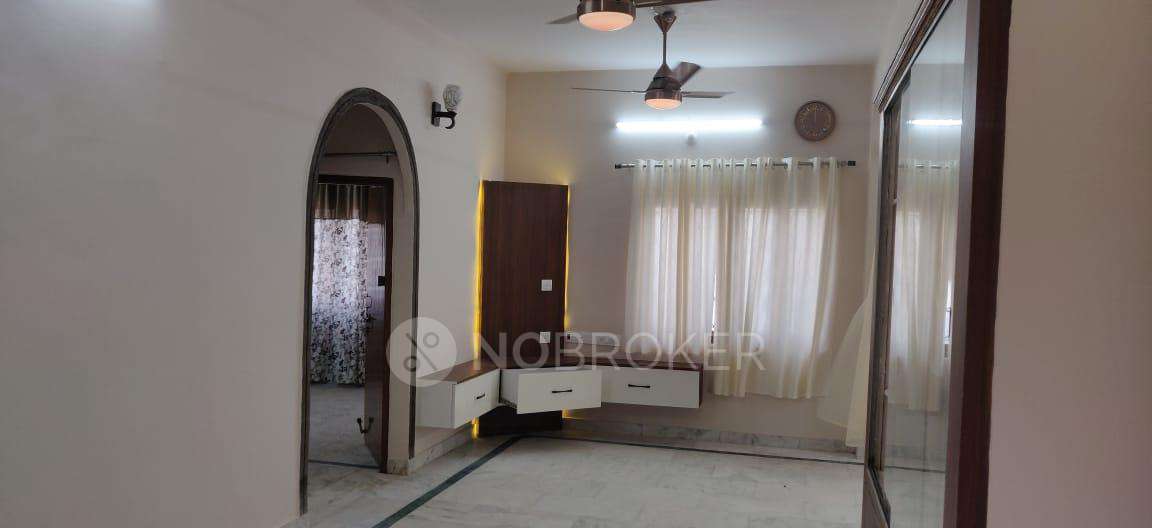 2 BHK Flat In Sri Maruthi Mansion For Sale  In Kukatpally