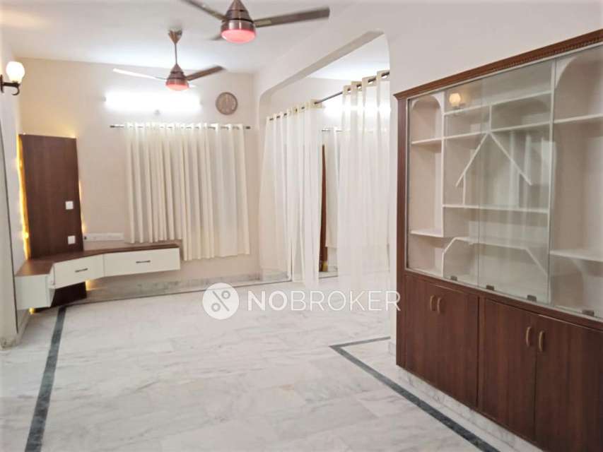 2 BHK Flat In Sri Maruthi Mansion For Sale  In Kukatpally