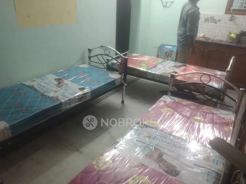 PG for Boys in Old Perungalathur