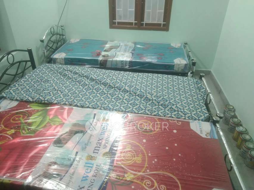 PG for Boys in Old Perungalathur