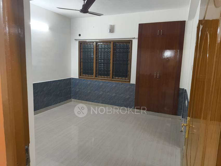 2 BHK Flat In Pranav Shruthi Apartments For Sale  In Mogappair Garden Rd
