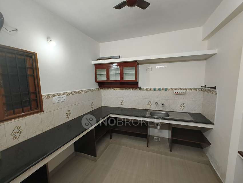 2 BHK Flat In Pranav Shruthi Apartments For Sale  In Mogappair Garden Rd