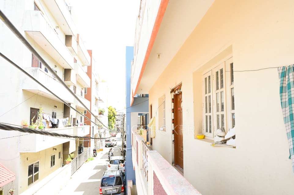4+ BHK Flat For Sale  In Arekere
