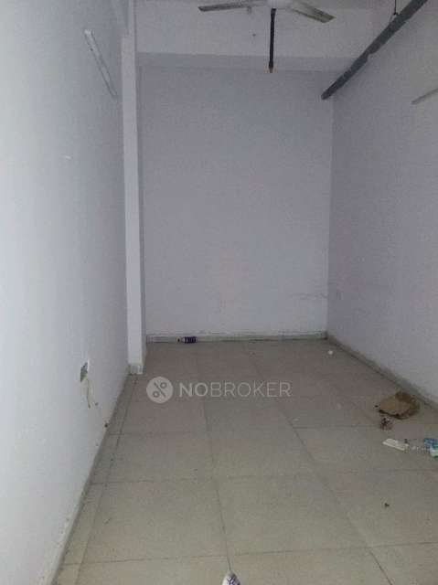 Shop in Beta 1 , Greater_noida for sale 