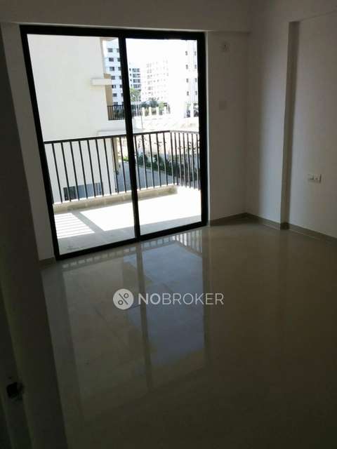 2 BHK Flat In Umang Premiere , For Sale  In Wagholi