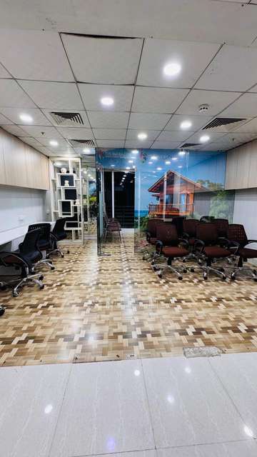 Office Space in Assotech Business Cresterra, Noida for Rent 