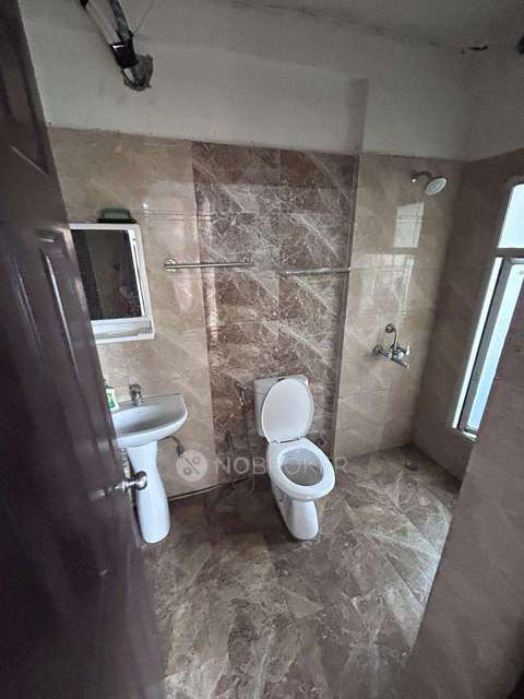 2 BHK Flat In Prateek Grand City For Sale  In Siddharth Vihar