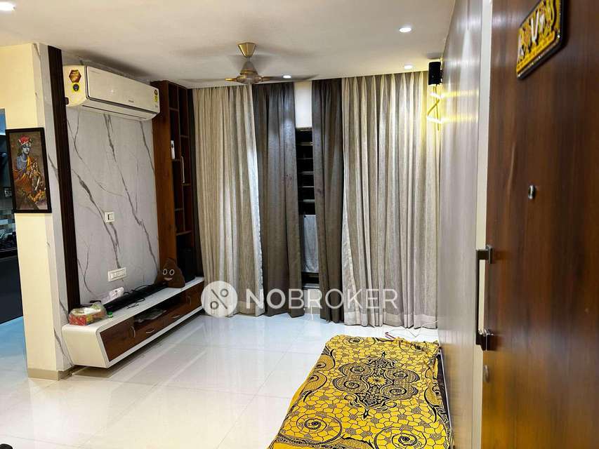 1 BHK Flat In Shree Riddhi Siddhi Shree Sumukh Darshan For Sale  In Kandivali West