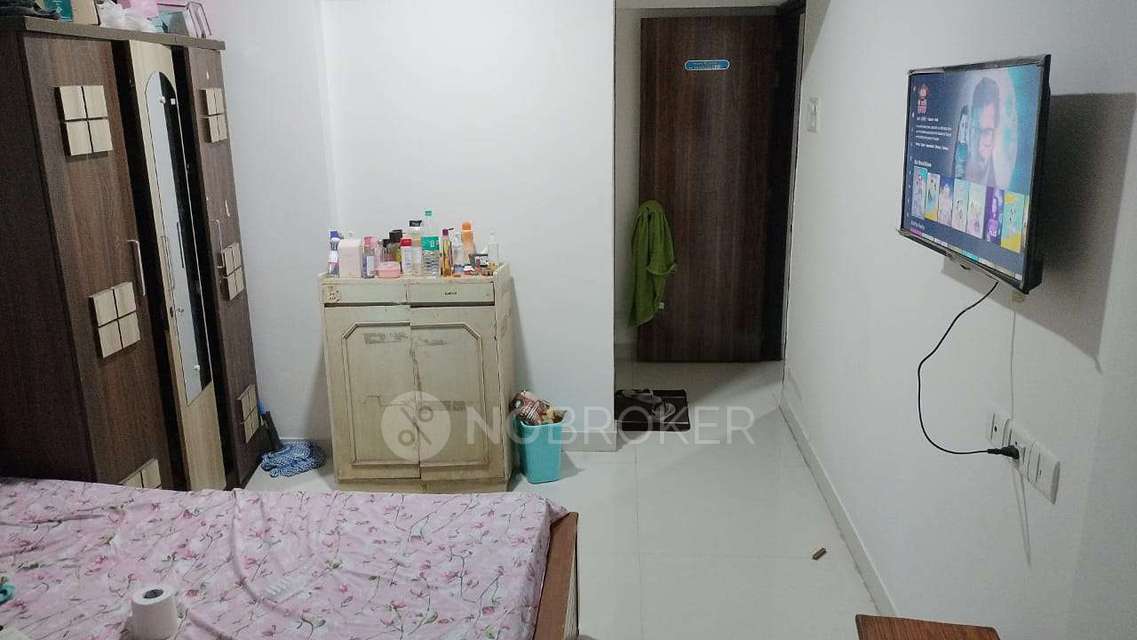 2 BHK Flat In Teenmurty Summit for Rent  In Borivali East