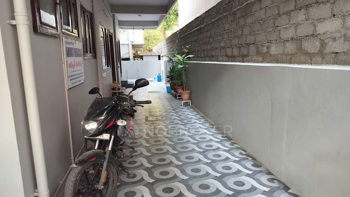 Office Space in Alkapuri Colony, Hyderabad for Rent 