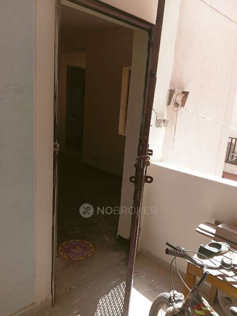 1 BHK Flat In Dda Flats, Pocket D, Loknayak Puram, Bakkarwala, Delhi, India For Sale  In Mundka Metro Station