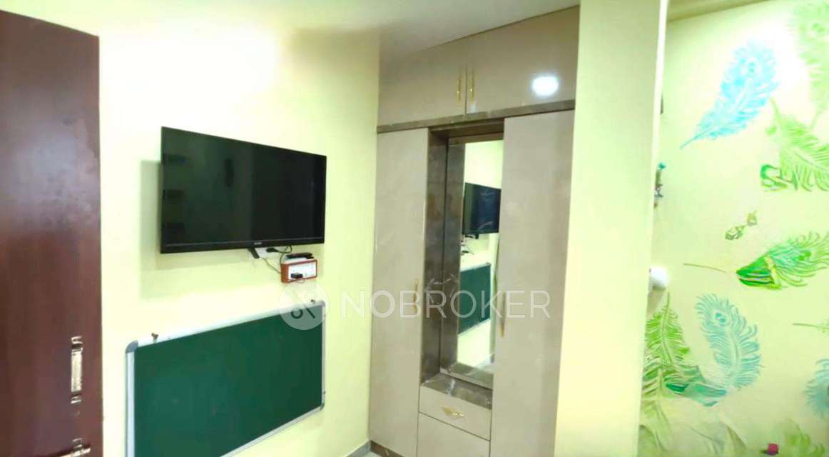 3 BHK Flat In Silver Oak Apartments For Sale  In Cherlapalli