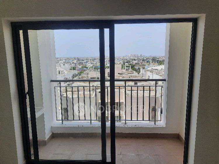 2 BHK Flat In Lakeside 3 For Sale  In Silversky Lakeside3