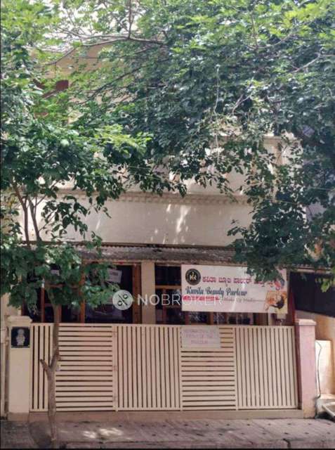 Shop in 23, Indian Express Layout Road, Bangalore for Rent 
