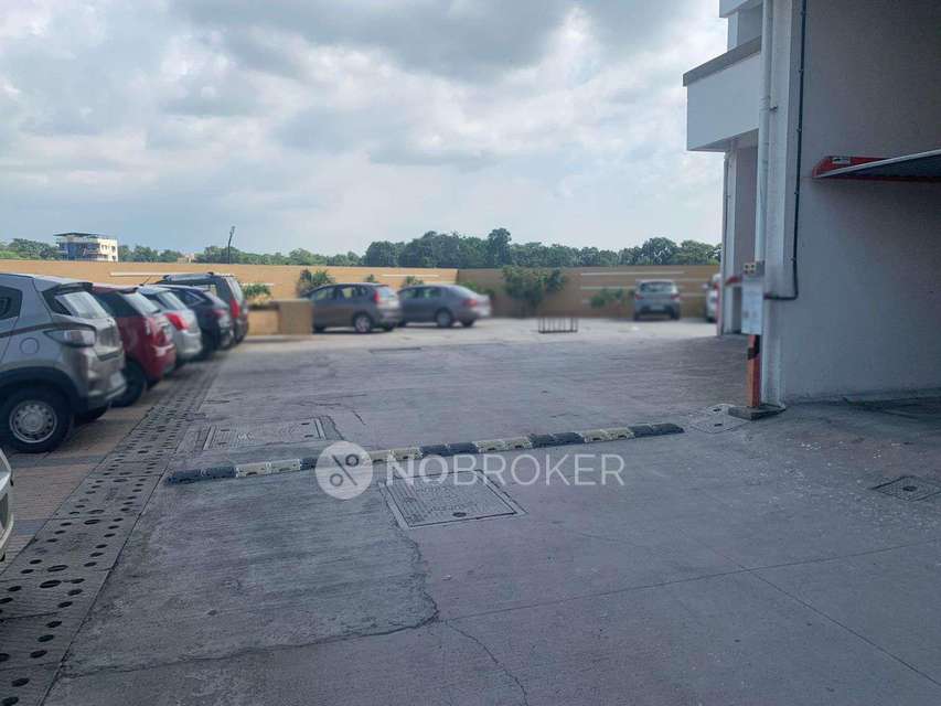 1 BHK Flat In Dynamic Crest Phase I Everest For Sale  In Khidkali