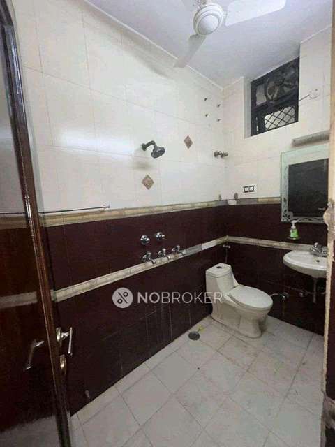 3 BHK House For Sale  In Model Town 