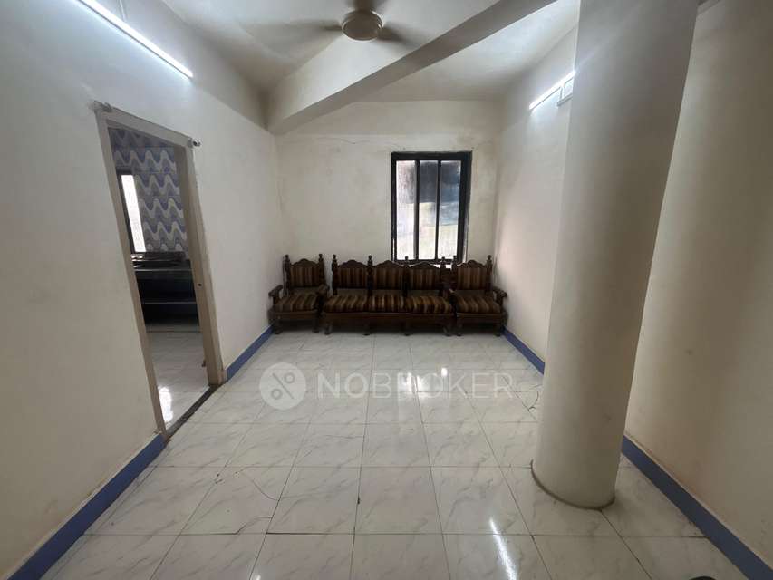 1 BHK Flat In Naaznin Building For Sale  In Reay Road