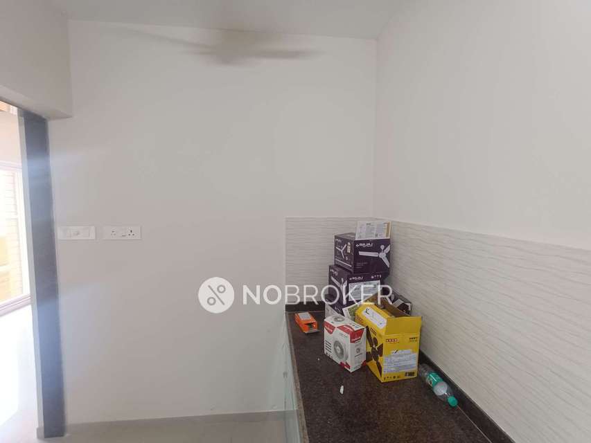 2 BHK Flat In Nl Krishna For Sale  In Sn Dubey Road
