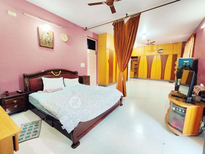 4+ BHK House For Sale  In 4th B Main Rd
