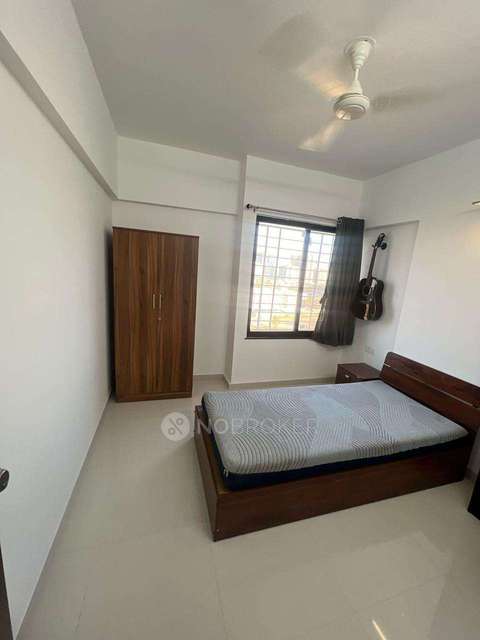 2 BHK Flat In Roshan Milestone for Rent  In Tathawade