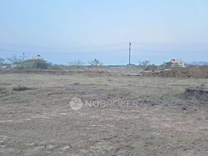 Plot For Sale  In Gandhi Nagar Society In Casagrand Elan Road