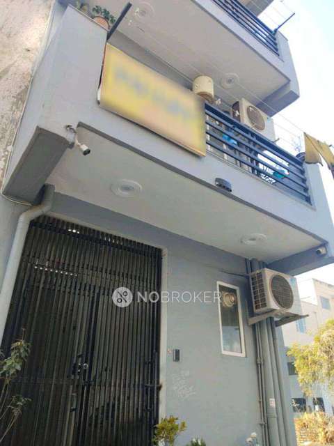 1 RK Flat for Rent  In Sector 48