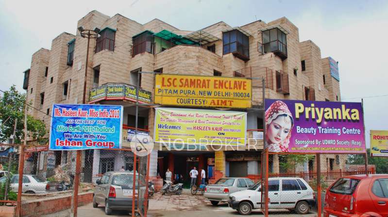 Shop in Pitam Pura, Delhi for Rent 