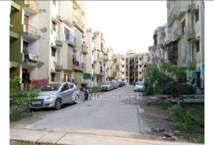 1 RK Flat for Rent  In Pratap Vihar
