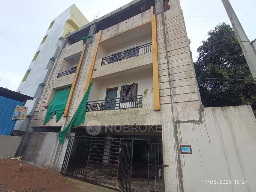 2 BHK Flat In Ganapati Nilayam For Sale  In Bandlaguda Jagir