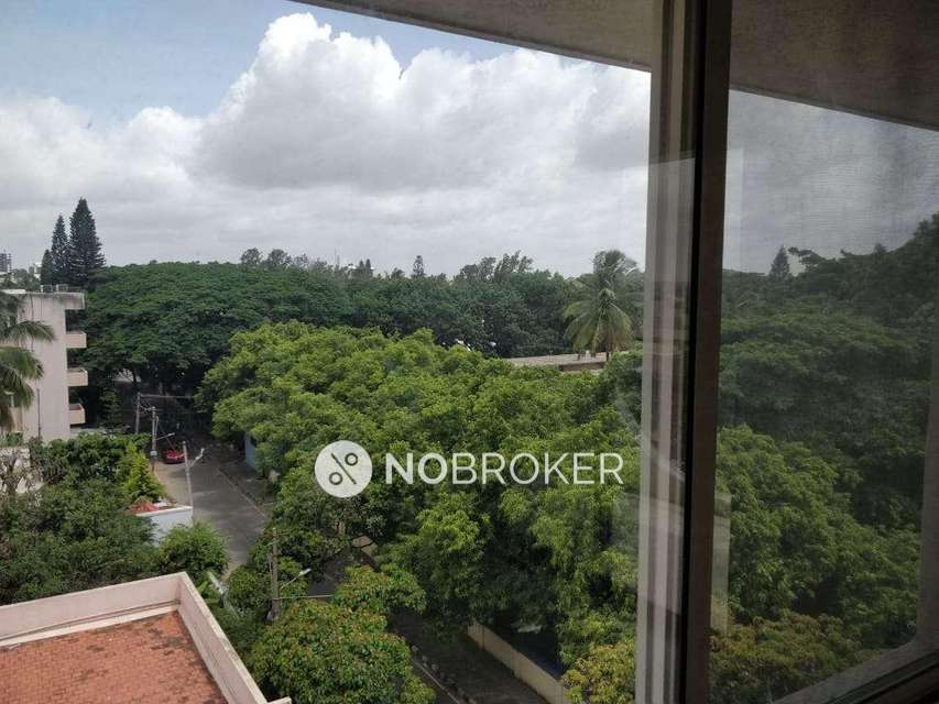 4 BHK Flat In Paragon Residency For Sale  In Cooke Town