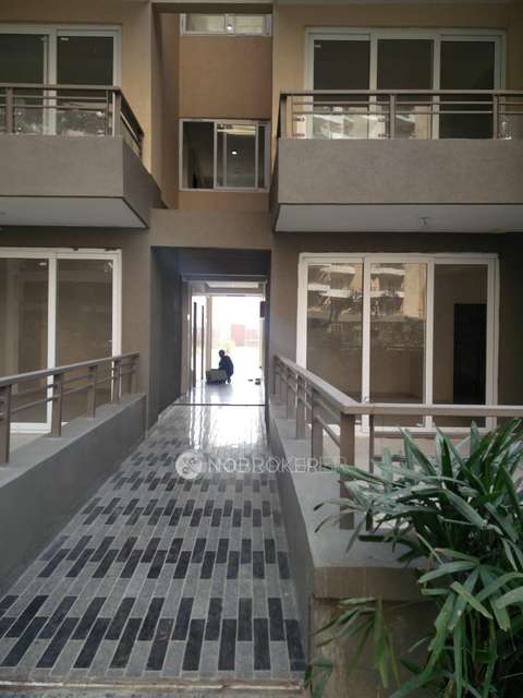 3 BHK Flat In Tulip Violet For Sale  In Sector 69