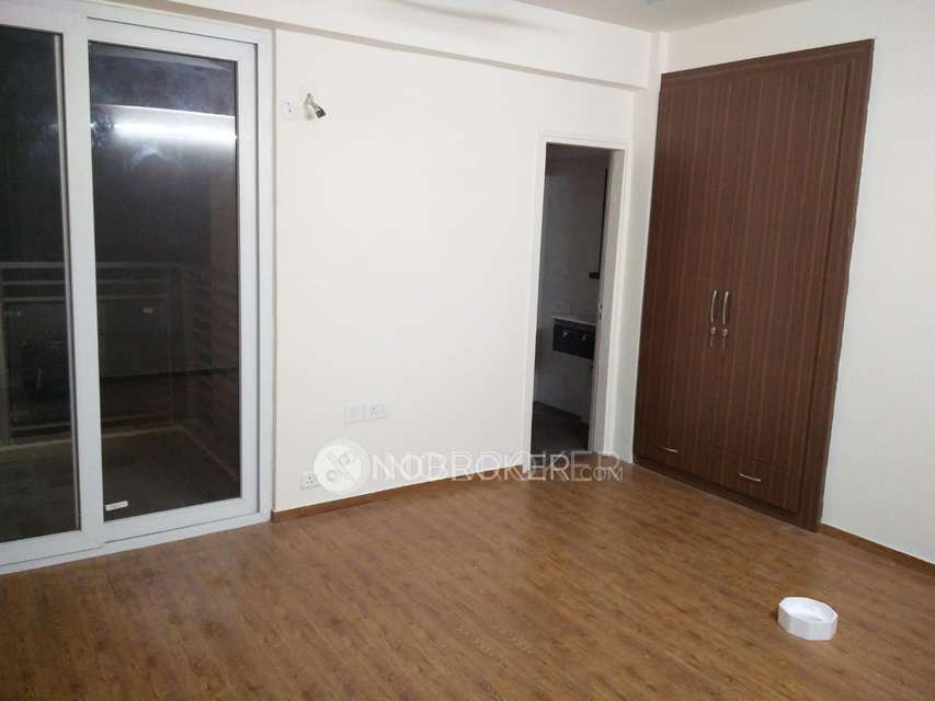 3 BHK Flat In Tulip Violet For Sale  In Sector 69