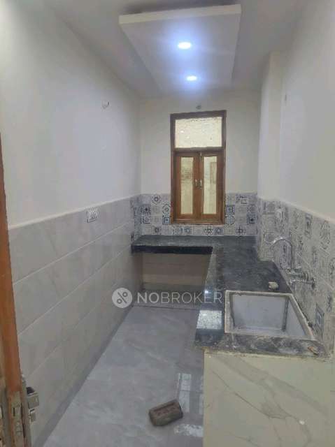 4 BHK Flat In Sb For Sale  In Wazirabad
