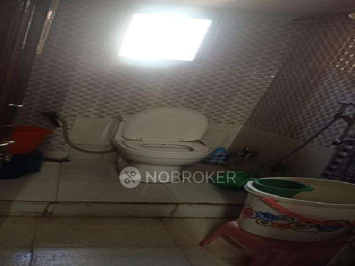 4 BHK Flat In Sb For Sale  In Wazirabad