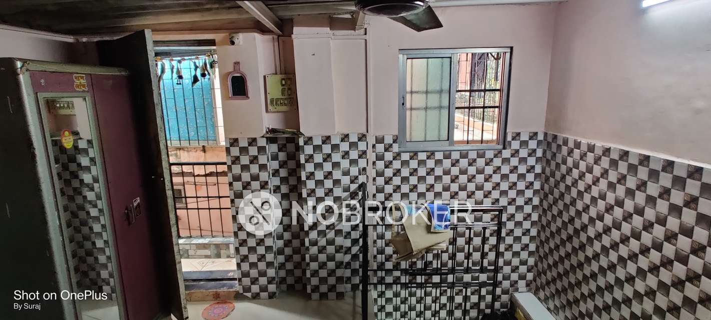 1 RK House for Rent  In Dahisar East