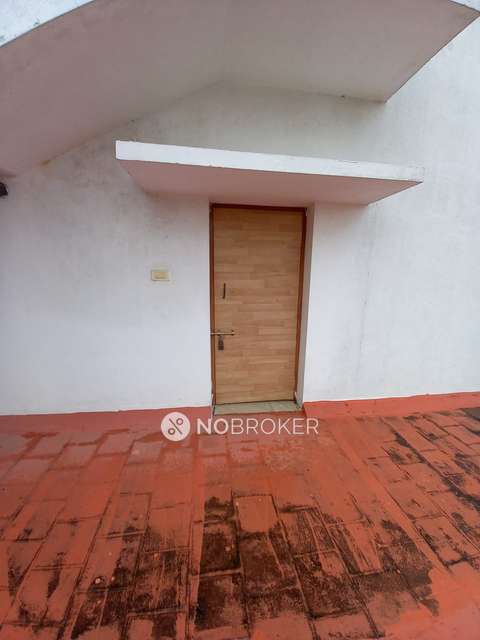 1 RK Flat In Standalone Building  for Rent  In Velappanchavadi