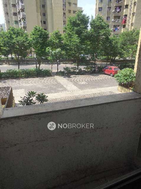 1 BHK Flat In Erwina Chs  For Sale  In Kalyan-shil Road