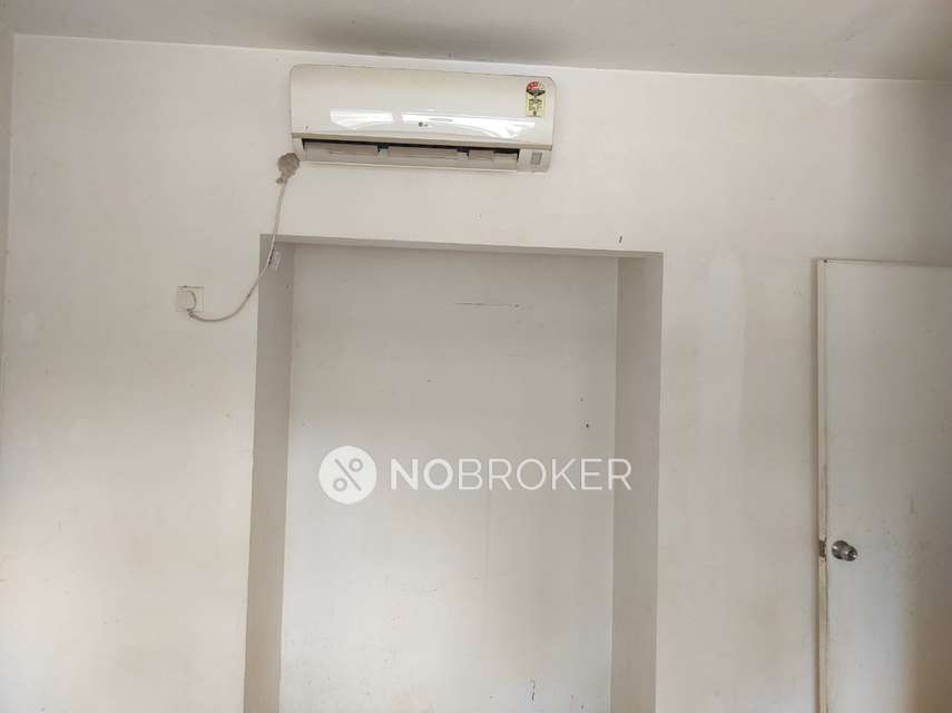 1 BHK Flat In Erwina Chs  For Sale  In Kalyan-shil Road