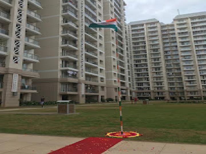 Dlf Commanders Court Egmore Without Brokerage Semifurnished 3 BHK