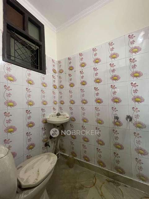 2 BHK Flat For Sale  In Kalkaji