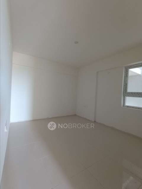 3 BHK Flat In Ds Max Sky Shubham For Sale  In Kr Puram