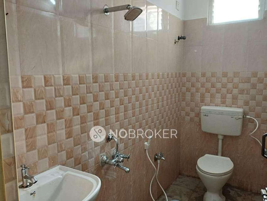 2 BHK Flat In Standalone Building   For Sale  In Villivakkam