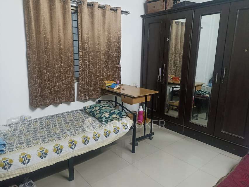 PG for Girls in Kalas