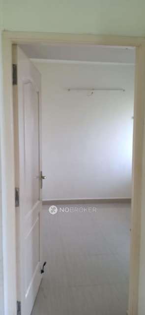 2 BHK Flat In Manasarovar Apartment For Sale  In Mudichur