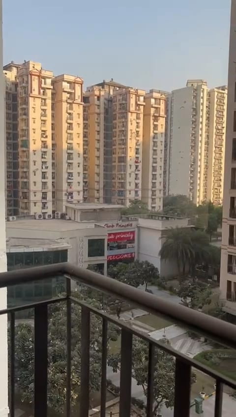Amrapali Princely Estate