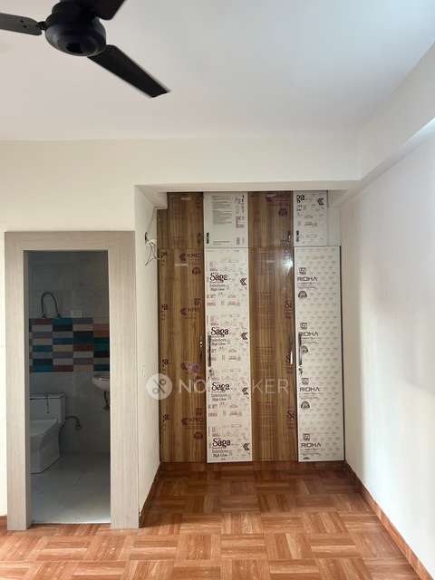 3 BHK Flat for Rent  In New Tech La Palacia