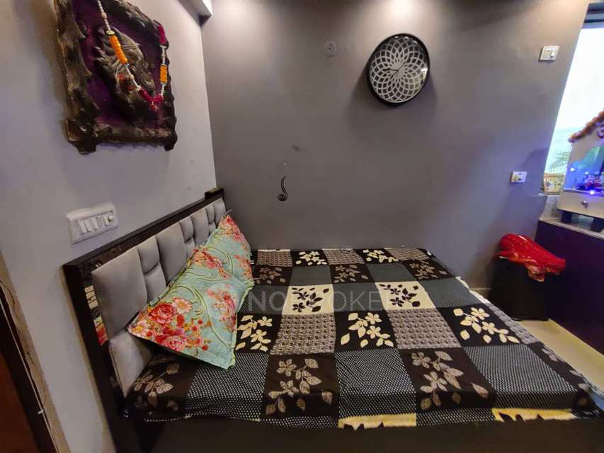 Shop in Dwarka Sector 23, Delhi for sale 