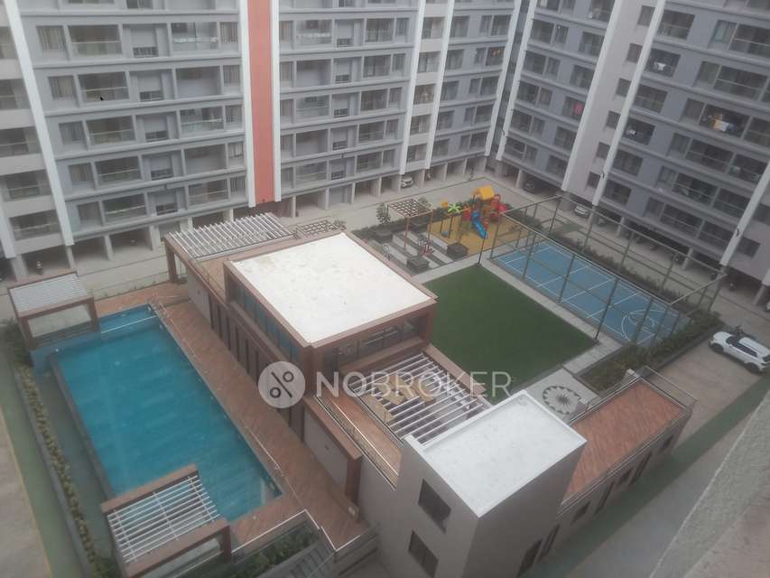 2 BHK Flat In Roshan Milestone for Rent  In Tathawade