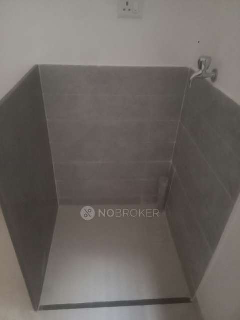 2 BHK Flat In Roshan Milestone for Rent  In Tathawade